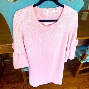Adorable straight pink geometric dress with bell sleeves
